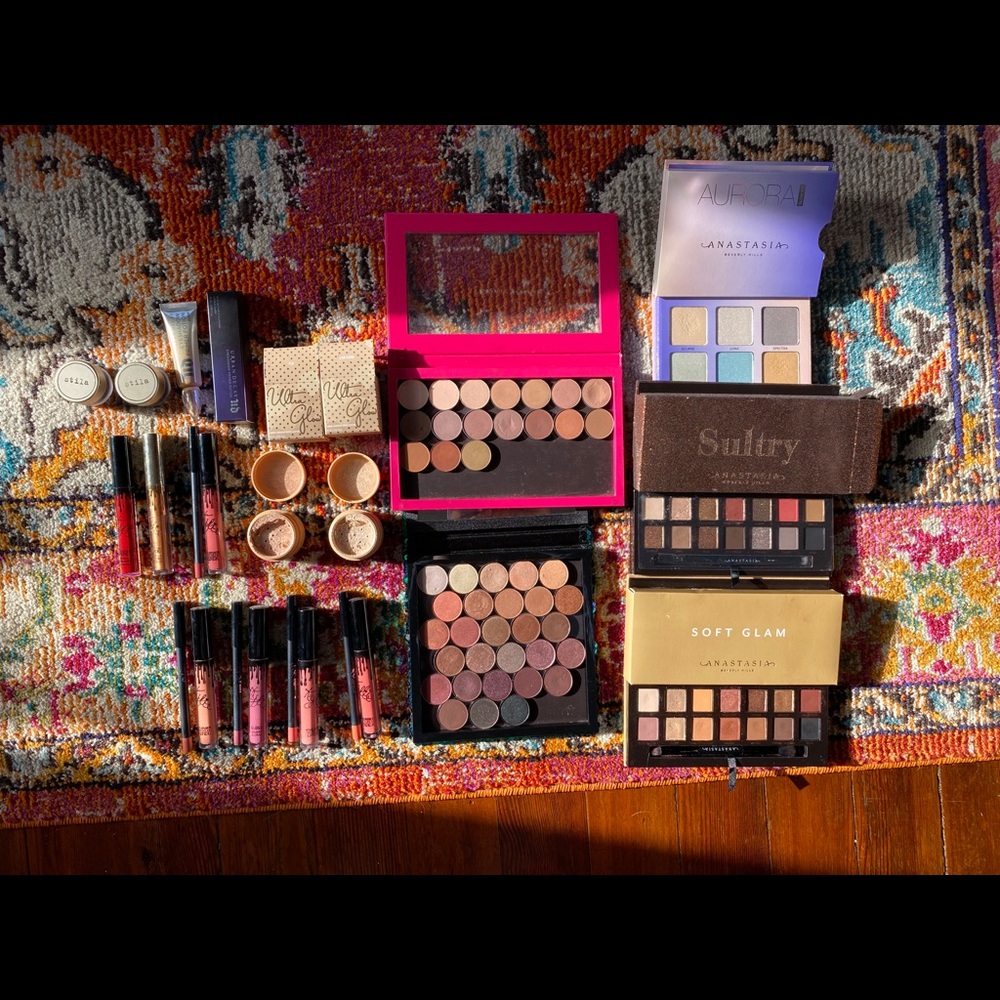 MAKEUP everything must go!!!